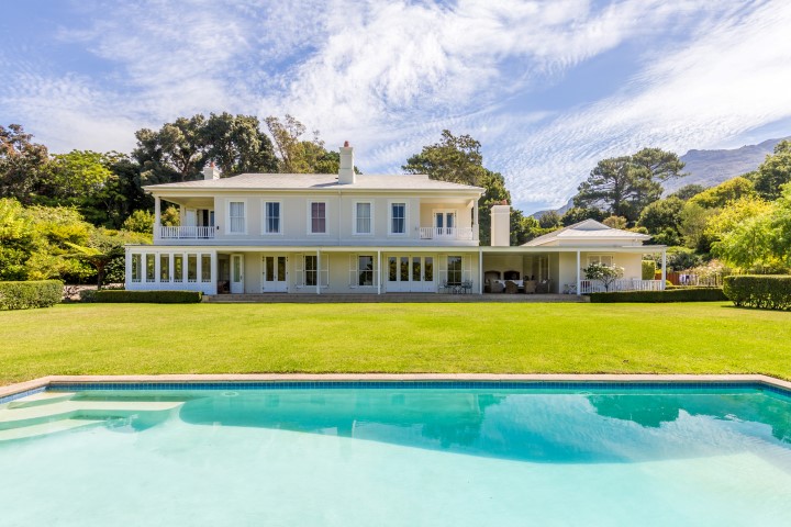 5 Bedroom Property for Sale in Constantia Western Cape